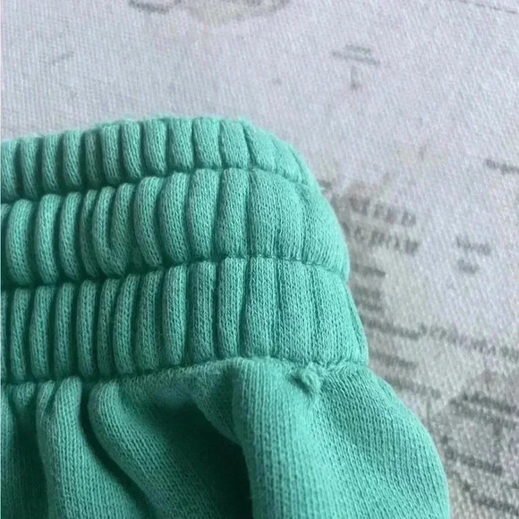 Wynken TATTO SHORTS GREAT
GREEN Size 8 - Picture 8 of 8